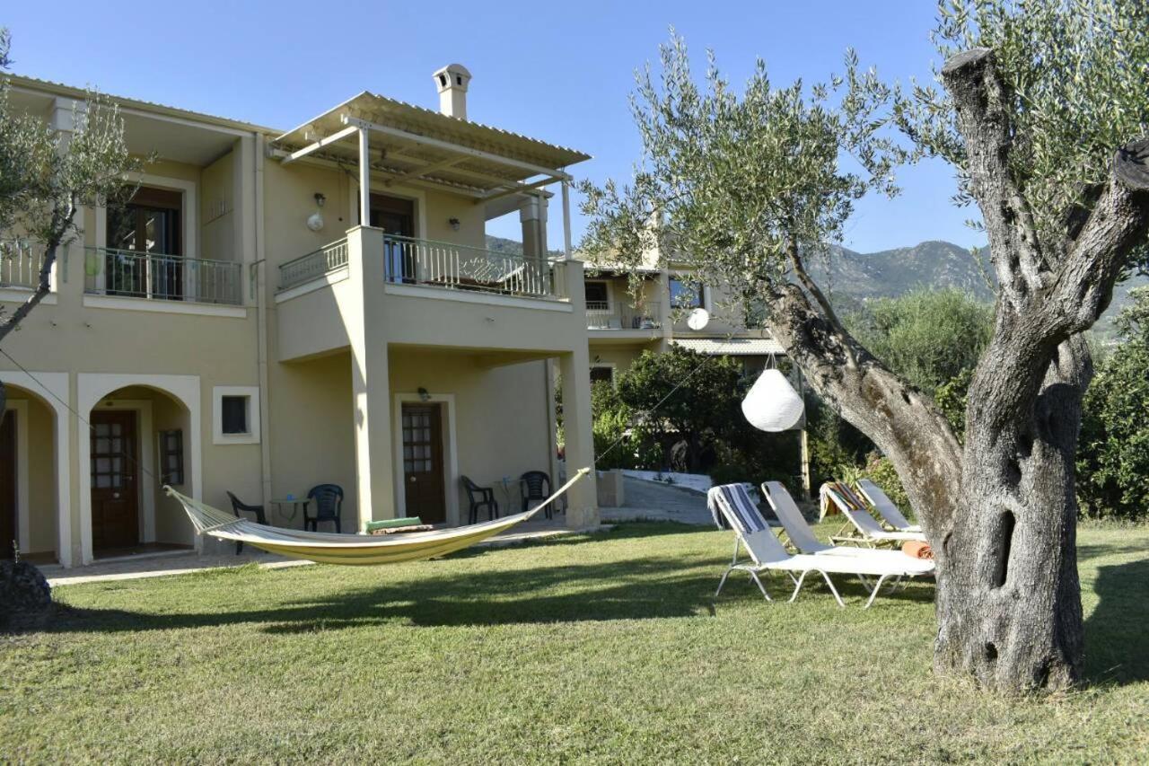 Nefele's Apartament *